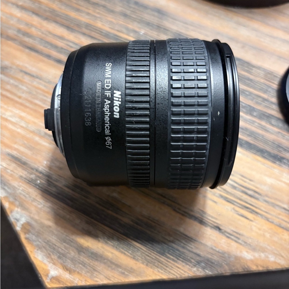 Nikon AF-S NIKKOR 24–85mm f/3.5–4.5G ED Zoom Lens – Clean Glass, Great Condition - Picture 6 of 7